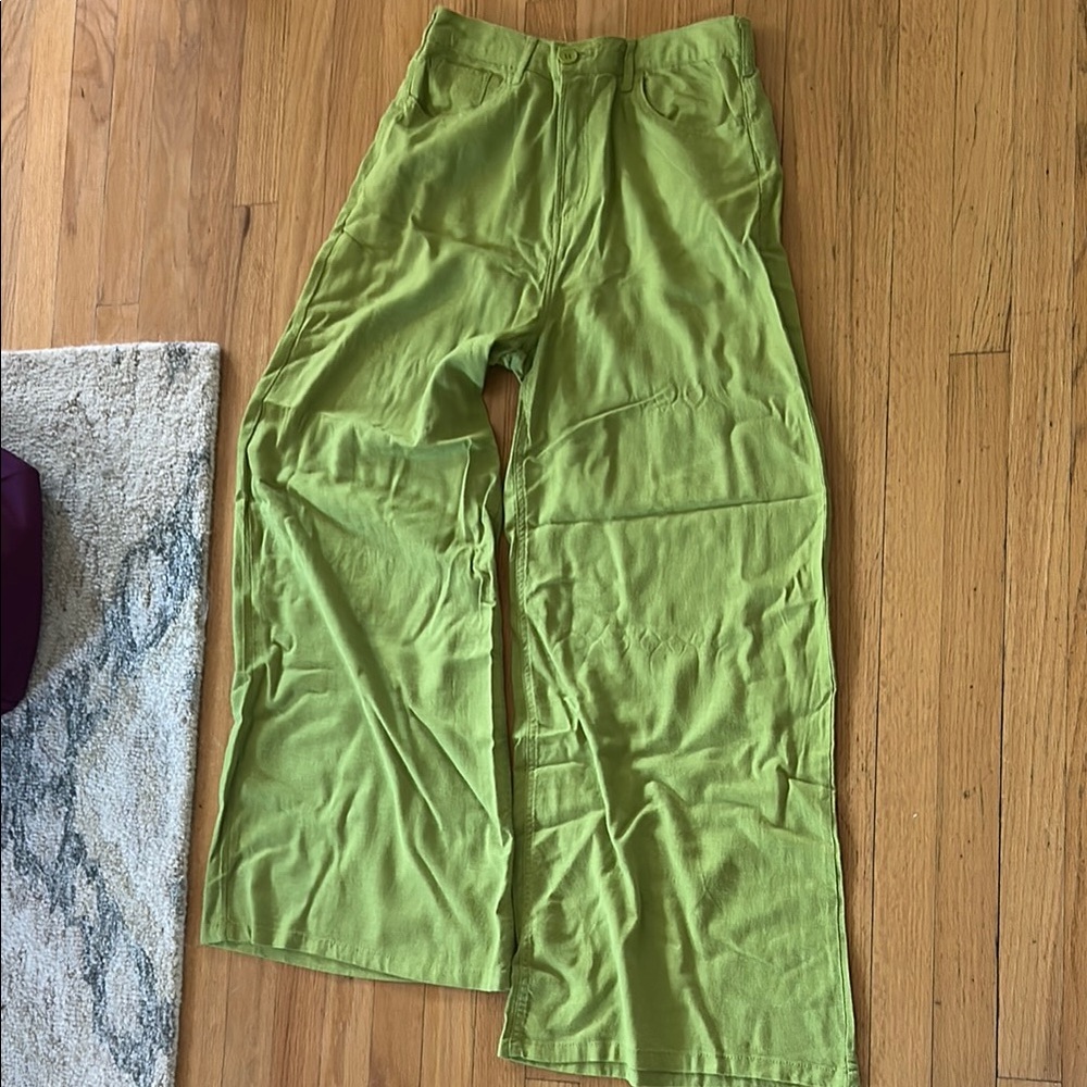 Vibrant Green Wide-Leg Pants